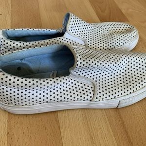 Polka dots shoes